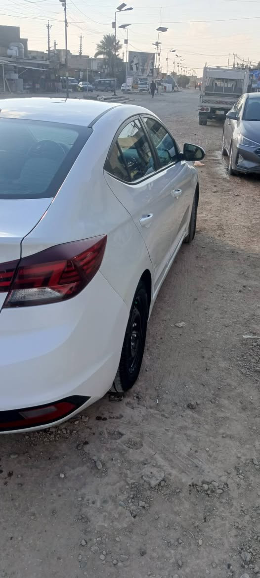 سلام عليكم النتره موديل 19 حادث جاملاغ خليفي وخسم البنيد طخه بي بغداد تحويل ثاني يوم عنوان بغداد الشرطه الخامسه ***********
