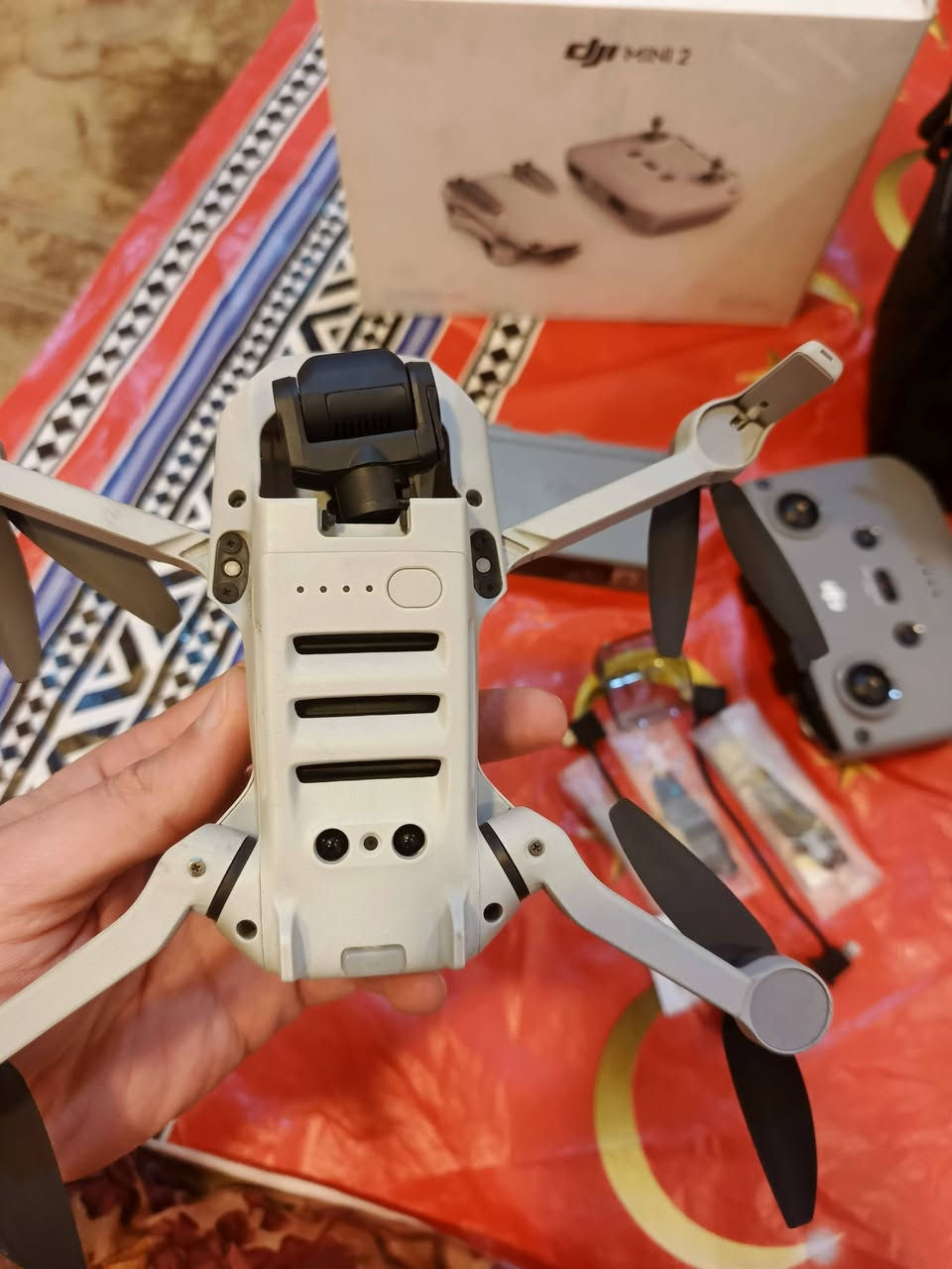 عيدكم سعيد وكل عام وانتم بخير
مني 2 كومبو بطاريات ثلاثة وريش احتياط وجنطة غراض كاملة 
السعر ٥٠٠ بيهة مجال للتفاوض 
جاهزة اطير وتصور ثبات عالي وتصوير بدقة عالية احترافية 
تجي تفحص واطير وتصور وتقتنع وتشتري وبخدمتك
جماعة اليكسر بالسعر رجاءا لا تعلق 
ملاحظة : الدرون مبدل ذراع امامي يسار 
مكاني بغداد حي الجامعة


**إذا كنت صاحب هذا الإعلان وتريد حذفه لأي سبب، رجاءا أرسل رسالة إلى الدعم الفني**