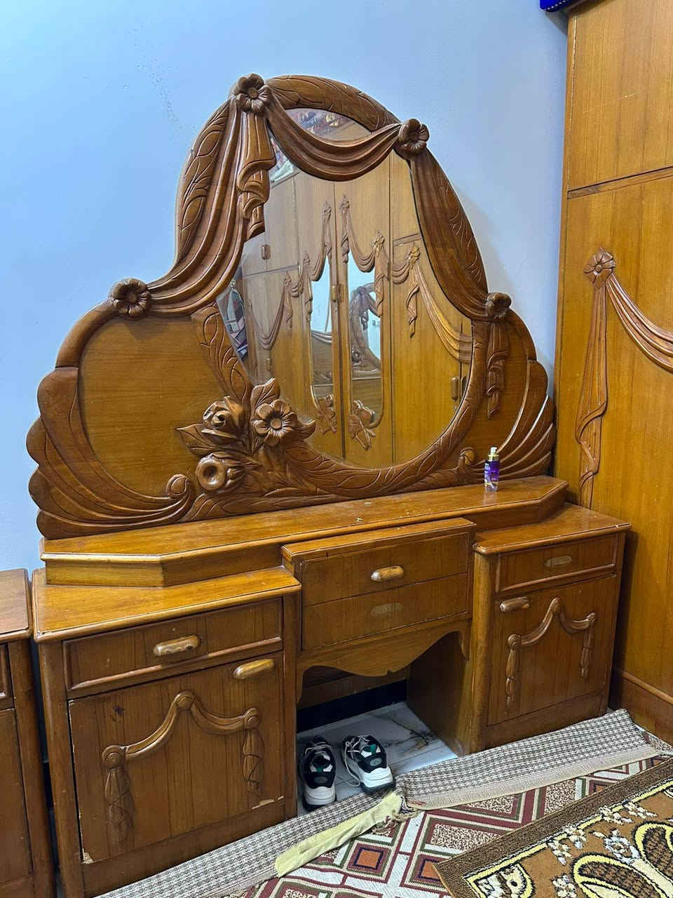 من رخصت الأدمن غرفه
جديدة كدام عينك جرباية ام نفرين ما مشدودة 
الاستفسار ***********  #واتساب
