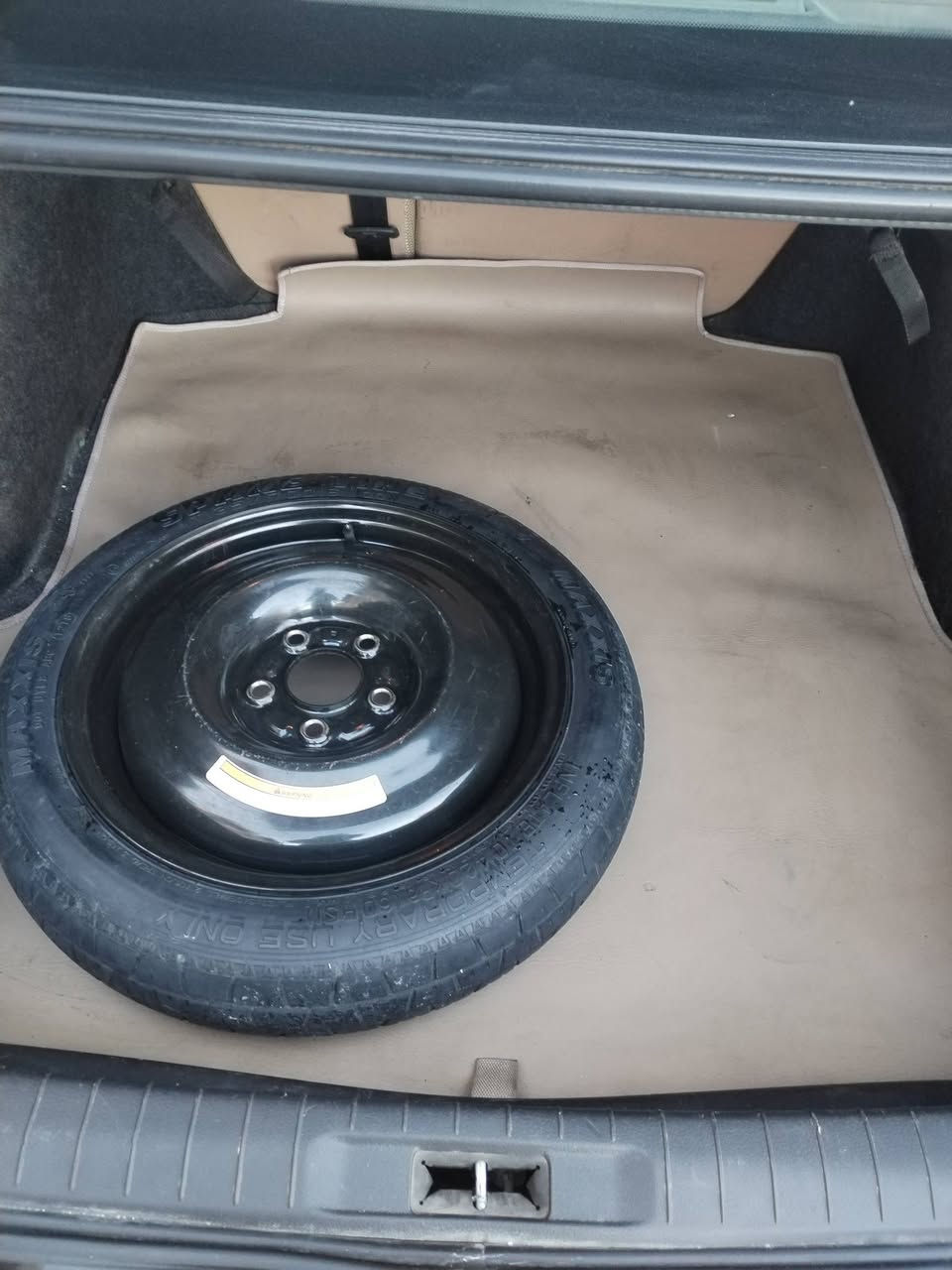 سلام عليكم نيسان التيما 18 sr 
حادثها بونيد جامرلغ سكن منظومه الغاز حكوميه محرك كير شرط كشنات جلد الاماميه هيتر دوشمه كامله شفتات ستيرن تخم تاير جديد سنويه رقم نكليزي كامله الاستفسار ***********
