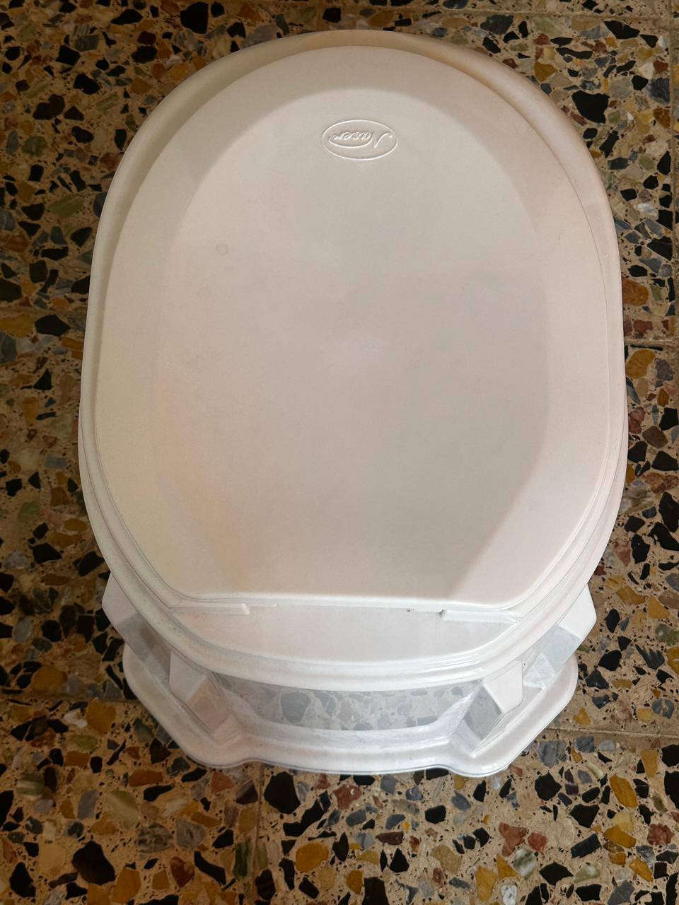 السلام عليكم 
مقعد جديد غير مستخدم 
سعره ٢٠ مكاني كربلاء


**إذا كنت صاحب هذا الإعلان وتريد حذفه لأي سبب، رجاءا أرسل رسالة إلى الدعم الفني**