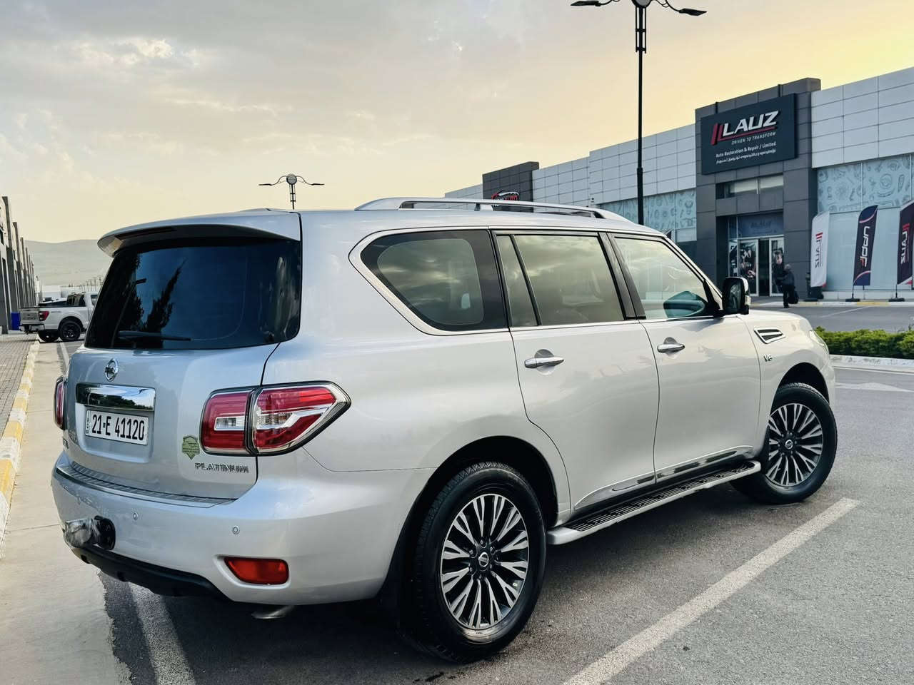 سيف العرب 🇯🇵
سيارة محسن محرك صغير مرغوب
NISSAN PATROL  PLATINUM 2014💎
‎ شى  تحفة و جديد  ماشاالله 📦📦📦📦📦سياره احلى من صوره حيل نضيفة     
بلاتينيوم اعله فأه فول فول محرك8 ثلندر  محرك مرغوب 
موديل 2014  وارد خليجي كفاله عامة- 1/1
                       سعر ( ٢٤٥ ) $  💰 ورقة بيها مجال 
                                                             💎المواصفات-
                                                              
‎  • نظامABS
‎• مساعد الفرامل barke assist
‎• نظام المحافظه على المسارVSC
‎• نظام توزيع قوه الفراملEBD
‎• نظام مساعده التسلق
‎• نظام مانع انحدار
‎• حساسات اماميه 
‎• حساسات خلفيه 
‎•رادار امامي
‎. كامرة 360 درجة 
‎•ثلاث شاشات 
‎•شاشة كبيرة لمس 
‎• حساسات الاطارات
‎• نظام مانع الانزلاقTCS
‎• نظام نقطعه عمياءblind spot 
‎•ثلاث وضعيات قيادة  ثلجي-صحراوي-وحل-جبلي 
‎• مثبت السرعه 
‎• قفل مركزي للابواب
‎• عجله القياده و مقاعد من الجلد 
‎• فتحه سقف
‎• دخول بواسطه مفتاح ذكي(بصمه)
‎• شاشات بظهر المقاعد الاماميه 
‎• كشنات كهربائية
‎•كشنات تدفأة تبريد
‎• مرايا الجانبيه كهربائية 
‎•اشاير با المري 
‎•تحكم وضعيات الستيرن كهربائي
‎• ثلاجه 
‎• تحكمات استيرن فول 
‎• اور اوكس / يو اس بي 
‎داخل صاج ملكي 
‎تبريد ثلاث قطع
‎جنطة كهرباء 
‎تشغيل عن بعد
‎وهواي بعد بيه مواصفات بالعافيه على الياخذه
                    
ملاحضات----------
‎سيارة دعامية لي دةعامي بشرت
‎مكفول من صبغ و  و تبدل 
سيارة رقم السليمانية دولية 
سةنةوية ،  جديدة
مكان السيارة سليمانيية 📍
-للستفسار التصال  الرقم  
( *********** )
                                                          (*********** )

سعر   ( 245 ) 💰 ورقة بيها مجال
