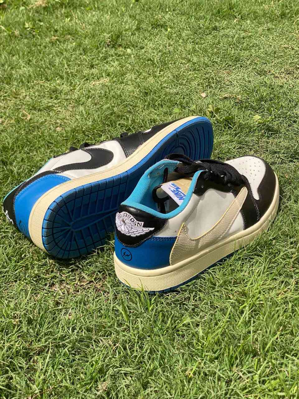 Air Jordan 1 Low متوفر ✅
الحاله: جديد بحاله الوكاله 100%
القياس: 44
السعر : 35


**إذا كنت صاحب هذا الإعلان وتريد حذفه لأي سبب، رجاءا أرسل رسالة إلى الدعم الفني**