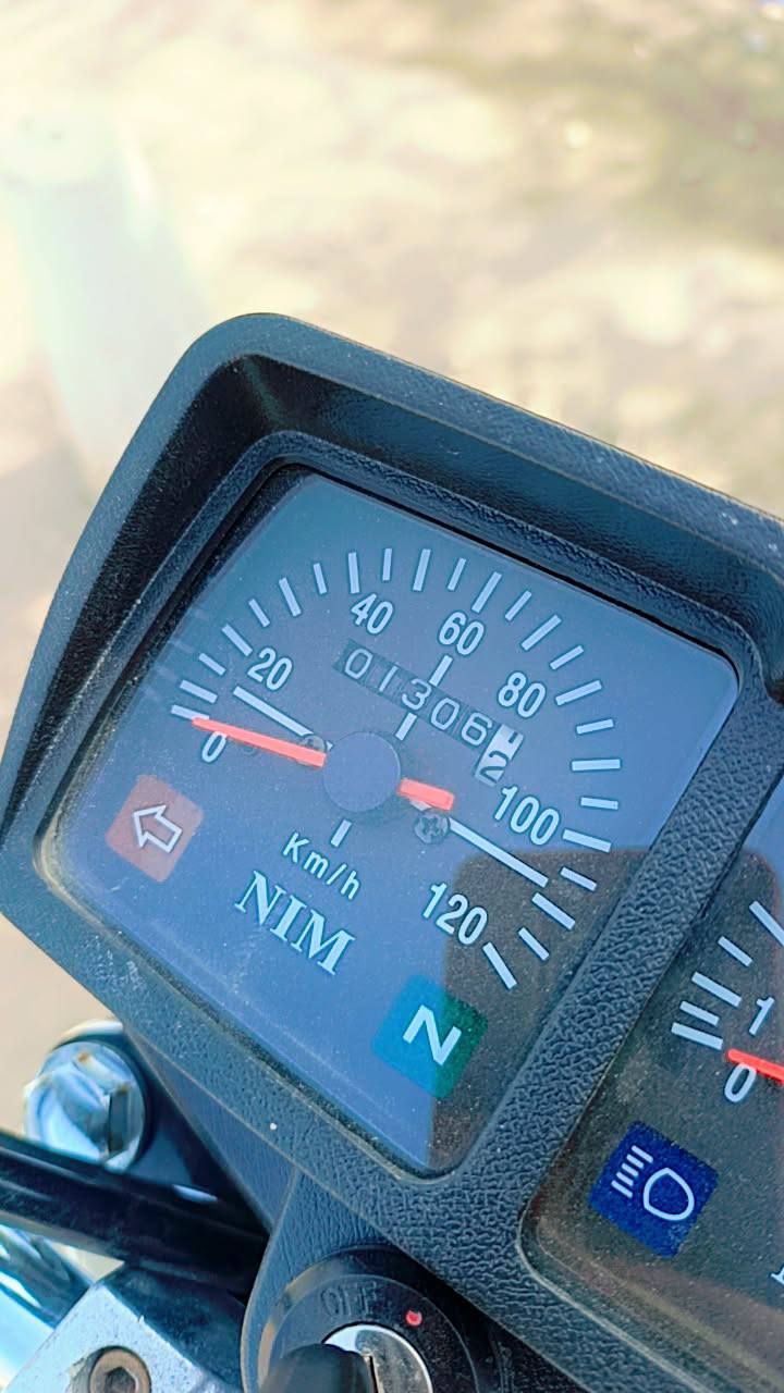 سلام عليكم نامة مديل 26 اوراق سكنر 6 مستخدمة اقل الشهر سعرها 725 وبية مجال شراي اتصل  ***********
