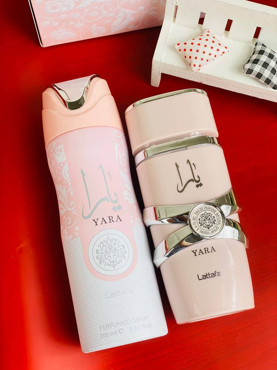 🎀عرض خاص 🎀 
عطر ومعطر يارا للمرأة الحساسة والهادئة ب إطلالة جذابة 🩷

1🩷عطر يارا 
 هو عطر جديد من لطافة يكشف عن روائح حسية ,لطيفة وبودرية.🌸
🩷العطر ومعطر  مخصص للنساء.
🩷عطر ومعطر  يارا للمرأة الحساسة والهادئة ذات عبوة جميلة وتصميم رائع لك سيدتي .
🩷يعتبر العطر خليط من روائح الزهور والحمضيات يحتوى على رائحة الفانيلا والياسمين وأخشاب الصندل بالإضافة للمشمش والخوخ.
🩷مقدمة العطر: البرتقال واليوسفي والكمثرى .
🩷 قلب العطر  : الورد ، فيولا.
🩷 قاعدة العطر : ارز ، فانيليا ، مسك  .

2🩷 معطر يارا الوردي 
  🩷معطر يارا النسائي نسخة من عطر ديور 🩷 بـ إطلالة جذابة بروائح الأزهار والفواكة الفواحة ممزوجة بالعنبر 🩷وخشب الصندل الراقي والفانيليا  -ذات ثبات عالي جداً  و يستمر لمدة 24 ساعة ⏱ -⚠️ -مناسب للأستعمال اليومي و المناسبات
صنع في الامارات 🇦🇪🇦🇪🇦🇪 اصلي 💯💯 

سعر العرض ٢٠الف
🚘يوجد خدمة توصيل لجميع محافظات العراق ٤ الاف 🚘


**إذا كنت صاحب هذا الإعلان وتريد حذفه لأي سبب، رجاءا أرسل رسالة إلى الدعم الفني**