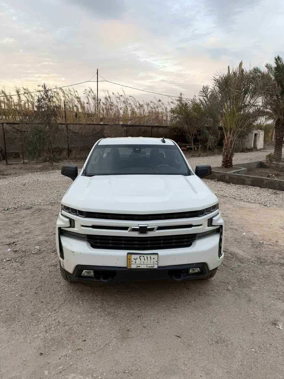 السلام عليكم سلفرادو للبيع او مراوس السعر 220 موديل 2021 محرك 8 سياره جديده وجاهزه من كلشي حادثه جاملغ وبنيد عنوان السياره واسط الزبيديه ***********
