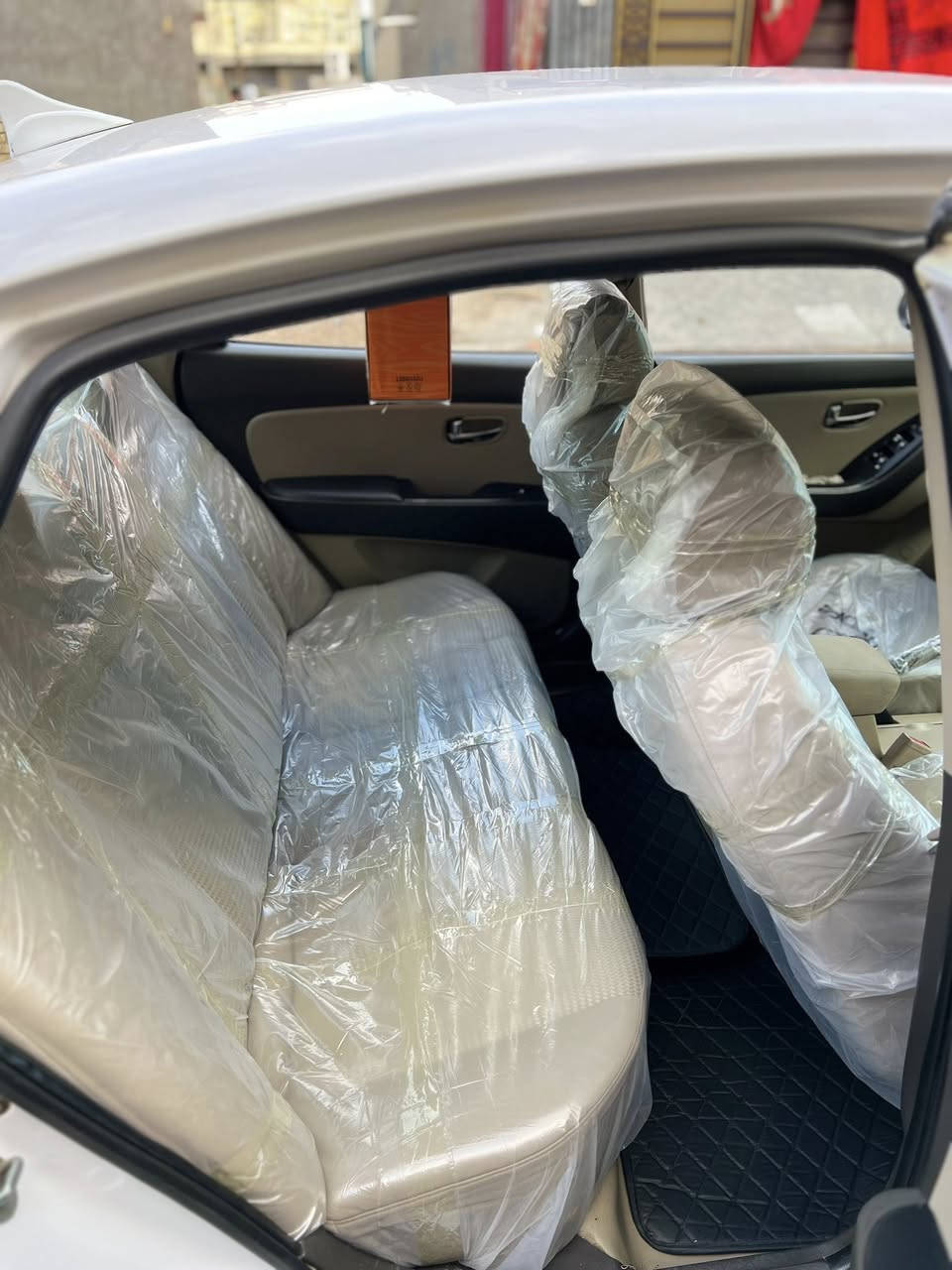 سلام عليكم البيع نتره مقدس موديل 11مكينه 200 بيهه بنيد وخشم جاملغ سياره حلوه حيل حلا من الصوره سعر 115 مكاني بغداد حي النصر ***********
