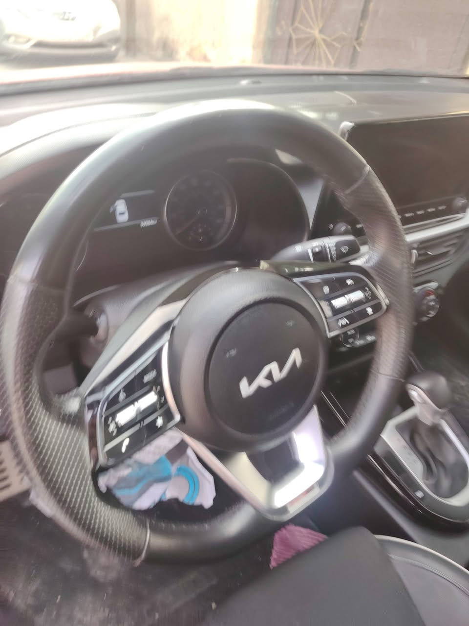 كيا فورتي موديل 2023 جيتي محرك  2000 دوش سعرها 160 ***********
