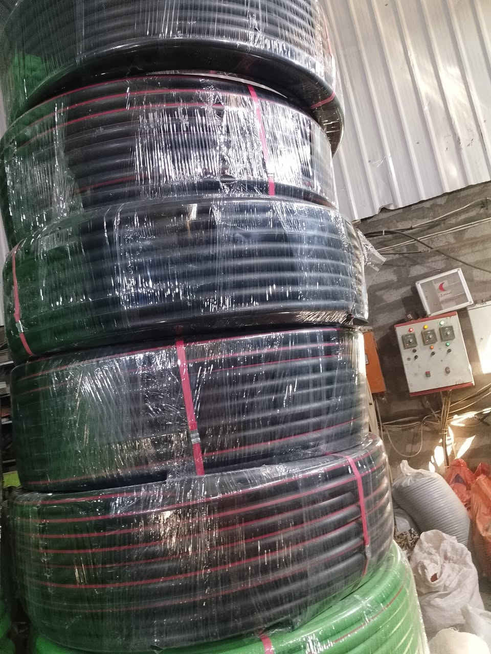 1 انج مسلح 3طبقات عنوان بغداد بوب الشام 
***********
