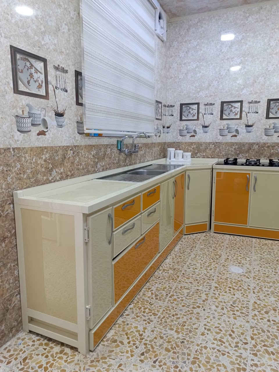 هذا الكاونتر كامل ويا طباخها للبيع بسعر 450 الف


**إذا كنت صاحب هذا الإعلان وتريد حذفه لأي سبب، رجاءا أرسل رسالة إلى الدعم الفني**