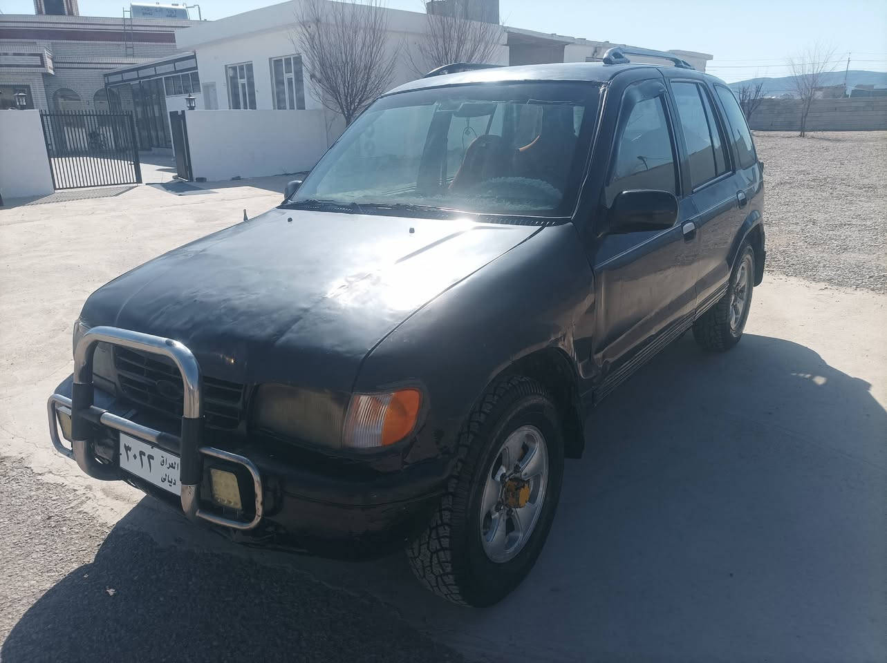 بەناوی خوا
کیا سپۆڕتاچ ۱۹۹۳ ئاڕم پلاستیک هەولێر سەنەویشی هەیە
مەکینە گۆڕاو بە دێر چوارتایەی لۆک دوجامی پێشەوەی کارەبایی 
بەشەرتی گێرو مەکینە  ۲٨ مەجالێکی کەم 
شوێن حاجیاوا  
ژ. ***********
