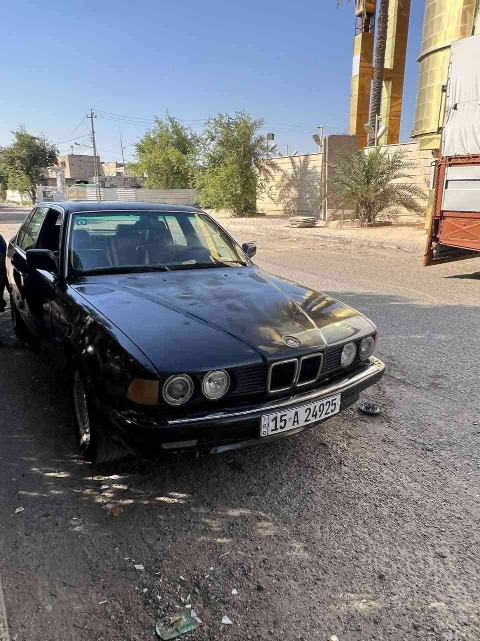 بي ام ٧٣٠ رقم انبار جديد تخم تاير باتري. جديد  تحتاج ترتيب بوش خلفي تبريد عاطل *********** مكان بغداد وزيريه السعر ٣٥
