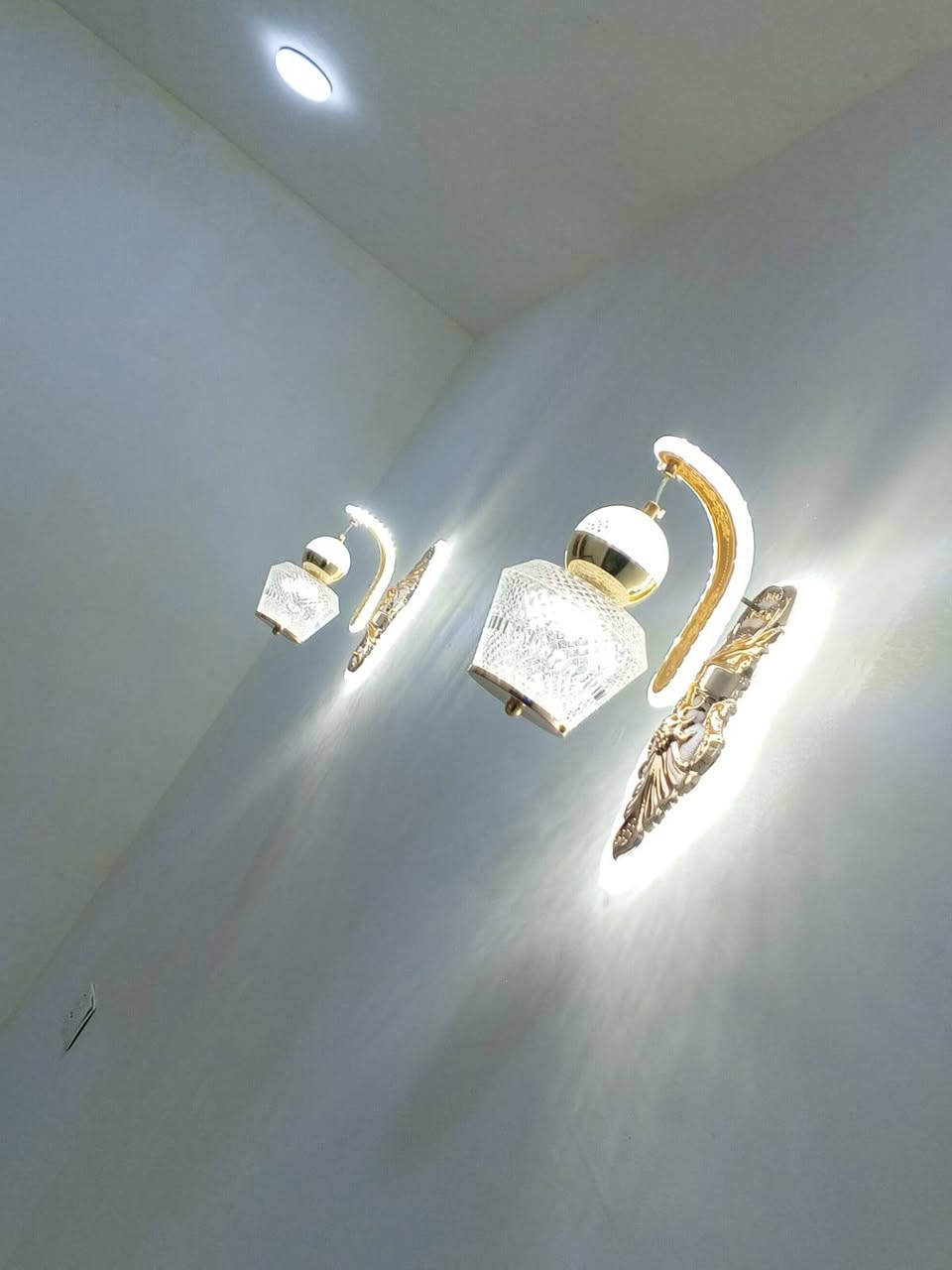 بيت زيرو غرفه نوم وحدة استقبال أو مطبخ
مساحته 55متر... أيجار400.. شهداء بياع محتاجين عائلة صغيرة.. نفرين للحجز والاستفسار وتساب ***********...
