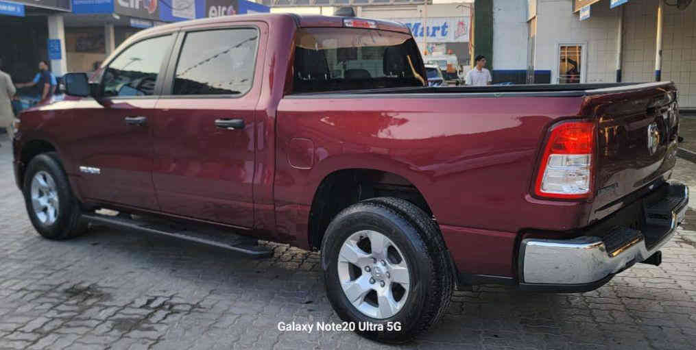 ⛔️ تم الشحن الى منفذ اربيل 🔥🚀
" دوج رام الآرمي موديل 2024 "
 
• صبغ قطعتين فقط 
• ممشى 7000 ميل زيرو!!! 
• السياره مصلحه وبحالة ممتازه 
• گير محرك كفاله شرط الفحص 
• السياره حاليا في دبي جاهزة للشحن 

✓ السعر 310 $ #مكمرك_مرقم_شمالي_كامل 

              << مركز المهندس لإستيراد السيارات >>

٭ للاستفسار الاتصال او التواصل عبر الواتساب على الأرقام التاليه: 

• د. شهيد               ***********

📍 عنوان المركز ( كربلاء - سيف سعد - شارع المخازن ) 
كما ويتوفر لدينا ( مكاتب تابعه لنا في جميع المحافظات ) لغرض اجراء المكاتبه وضمان حق الطرفين 
---------------------------------------------------•
🔴 رابط كروب الواتساب لنشر جميع السيارات بالمزاد 👇🏼👇🏼

https://chat.whatsapp.com/G1vHBgZwn280PCMz6HkyiX?mode=ems_copy_c
