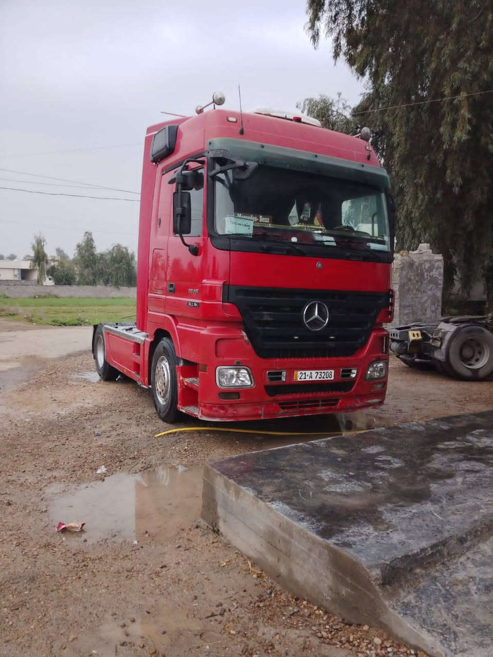 سلام عليكم كتروز لبيع موديل 2004 سنويه جديده 2030 مربوطه براد شراي يتصل ***********
