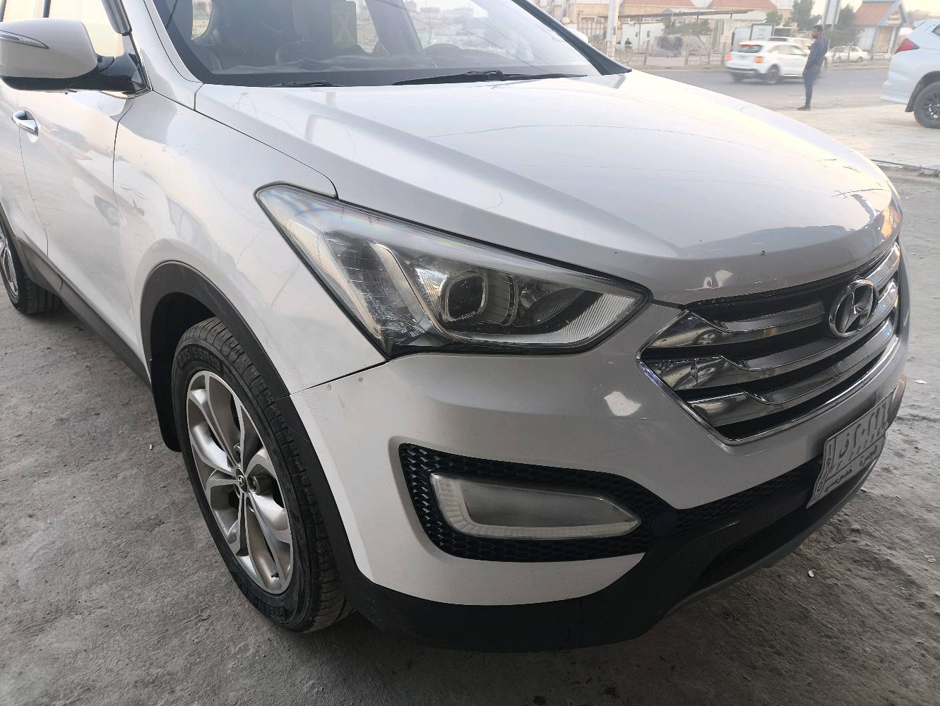 سنتافي رقم بصره مكان بصره موديل 2013 سبعه راكب سته سلندر فول مواصفات 
بصمه وحساسات فتح السقف تحكم ستيرن شاشه اندرويد كشن كهربائي كاميرا خلفيه تبريد ثلاث قطع ويل 18 تبريد ثلاث قطع 
السياره جاهزه وخير من الله 
تفاصيل اكثر يرجى الاتصال السعر 168 ورقه.