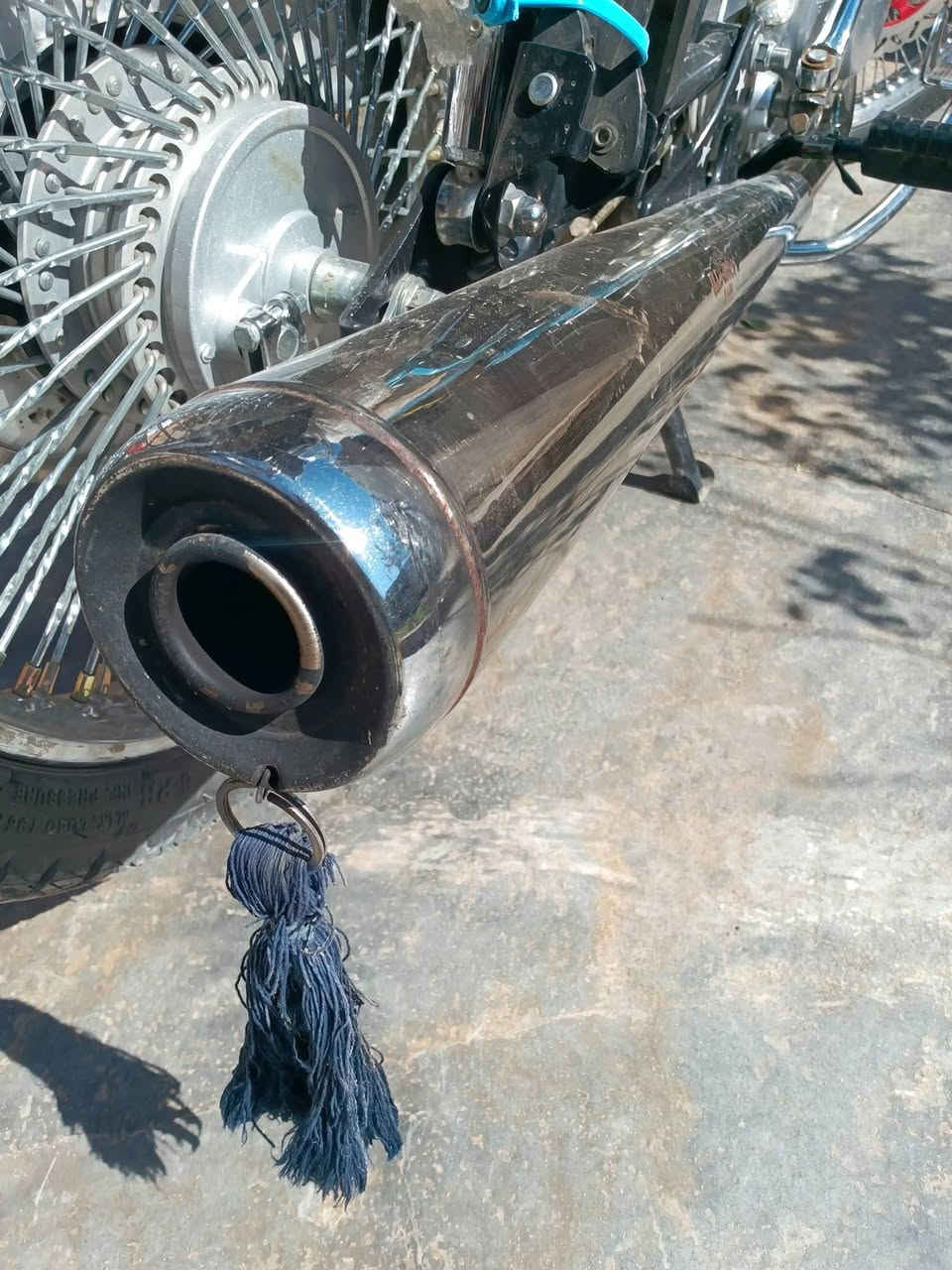 للبيع
كزوز s500
+غراض دراجة


**إذا كنت صاحب هذا الإعلان وتريد حذفه لأي سبب، رجاءا أرسل رسالة إلى الدعم الفني**