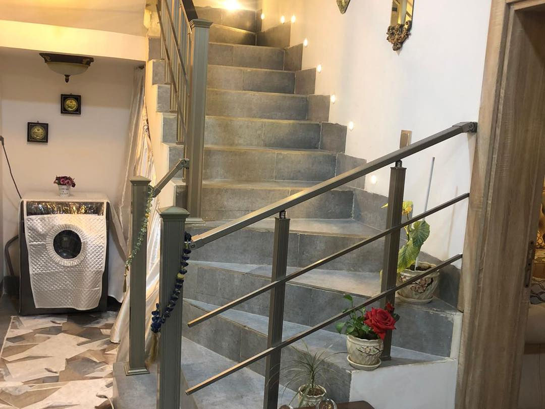 دار للبيع 200 متر طابقين موقع مميز جداً

محتويات البيت/ 4 غرف نوم و هول و استقبال و مطبخ حار و بارد و صحيات و كراج 

الموقع/ مجمع مودرن ستي خلف محطة عقبه بن نافع 

السعر/ اضغط الرابط  https://t.me/AlFayslrealestate***********/3301
_________________

للاستفسار مراسله الصفحة على 
الرسائل الخاصه 

‌‎او الاتصال بالارقام⬇️📞 
***********
***********

او زيارة ⬇️⬇️⬇️

(( مكتب الفيصل))

📍 كركوك/ نهاية شارع القدس /
(مجمع فلوريا) قرب من مصرف اهلي العراقي 

او 
مشاهده صفحات المكتب على 

(فيسبوك) https://www.facebook.com/profile.php?id=100066592845440&mibextid=LQQJ4d

(تلكرام) https://t.me/AlFayslrealestate***********

(انستكرام) https://instagram.com/al_faisal.iq

 ___
‌‎🏡 الفيصل للعقار_AL FAYSAL 🏡
‏AL-FAYSAL (Real estate & Contracts)

* نستقبل جميع عروضاتكم السكنية 🏠 والتجارية 🏡 بكافة مناطق كركوك

‌‎
