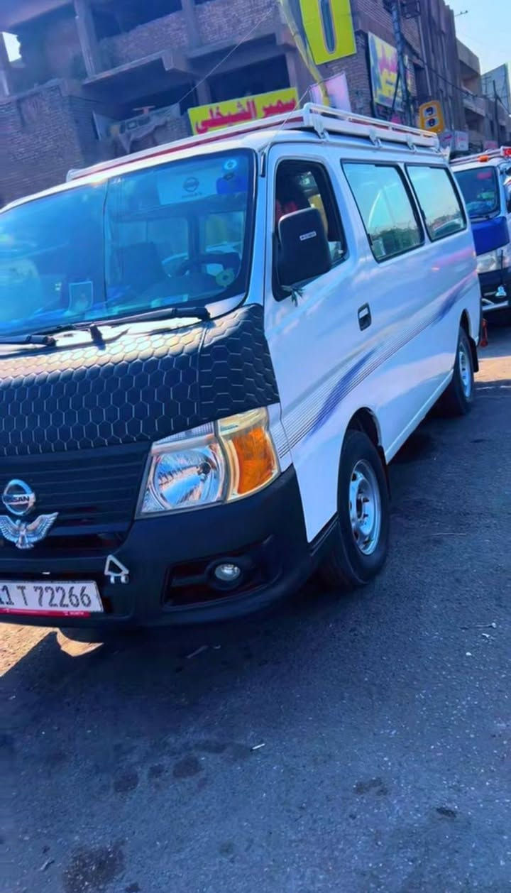 نيسان اورفان موديل١١ السياره فقط بارد بيها بالصندوك وبل باب مال صدر كير اكسل كفاله مكينه بيها لاستيك ولفات رقم بغداد مصفره من كلشي تحويل ثاني يوم السعر ١٣٧وبيها مجال بسيط ***********
