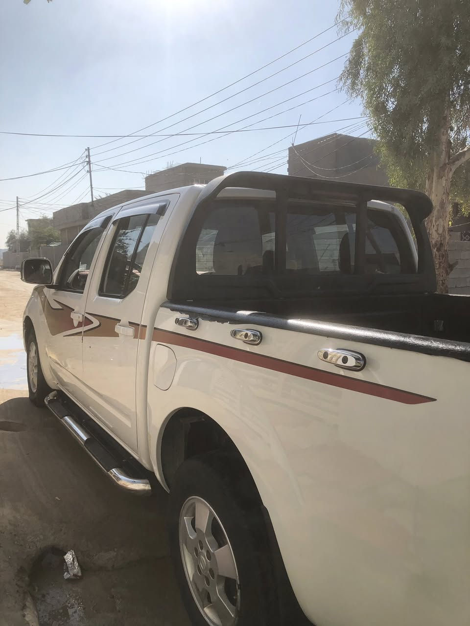 السلام عليكم ✨
للبيع

  نيسان نيفاره 

موديل 2013 

مكينه بلاد مكفوله كير بلاد مكفول 

تخم تاير جديد تبريد ثلج ❄️ تدفئه 

صدر امامي خلفي مكفول 

كامله مكمله السياره بيها فقط صبغ بدون ضرر 

(سونارها -مرفق بالمنشور )

السعر (118$)

***********
