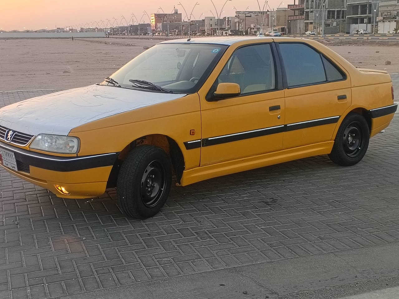 السلام عليكم بيجو405 موديل2016 سنويه مجدده لغايه2028 مصفره السياره مابيهه ضربه فقط ملكوطه مكانات خياس جاهزه كير ومحرك حداده تبريد وتخم تااير كله جاهز كهربائيات كلهه شغاله دواخل حلوه السعر31 وبيهه مجال بصيط للشراي مكاني بصره القبله الشراي يتصل***********
