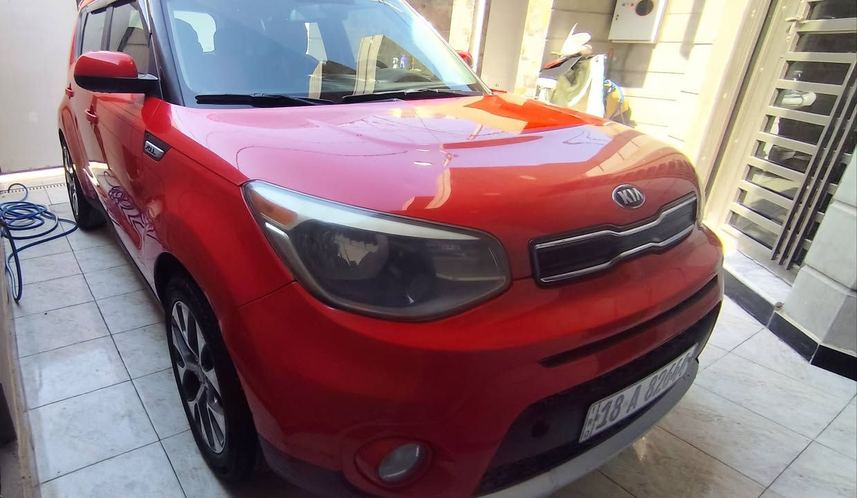 سلام عليكم..
صول .2017.
امريكي كلين .هنا بالعراق نص جاملغ خلفي والسونار حديث مرفق مع الصور ..صور الحادث متطلع وماعندي كراسي جلد ومغلفة السيارة جاهزة من كلشي مكاني بابل نادر الثانية السعر 125مجالة بسيط***********
