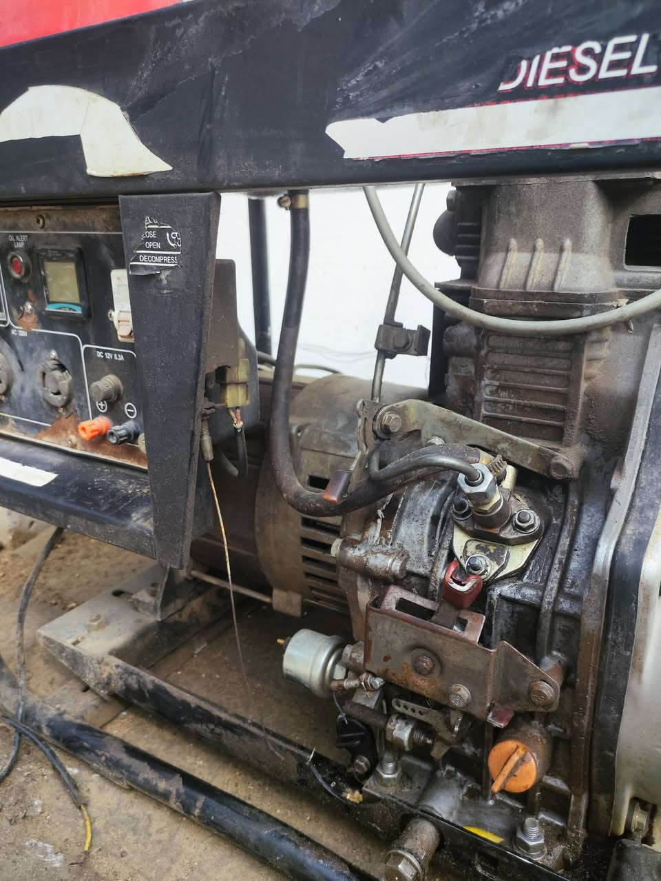 متاح مولد كاز البيع ملف دب ملف تولد كهرباء بس كايمه اببع هال موجود مكان كربلاء حي  ب300وبيه مجال ***********
