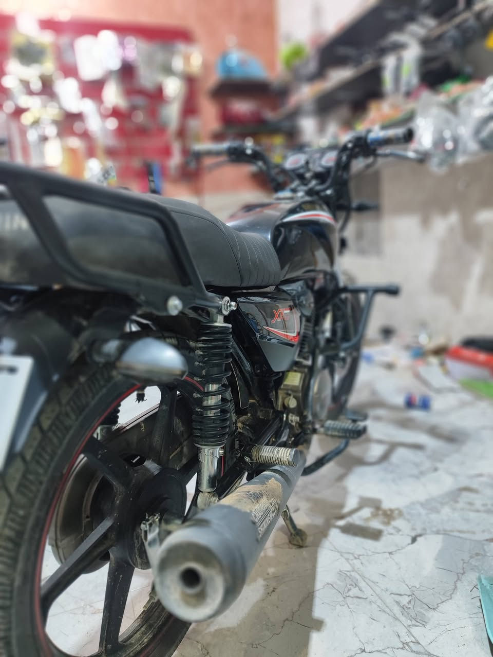 السلام عليكم 
للبيع او مراوس حسب القناعة
شاينك موديل 2023 مكمرك وكامل نظافة كما موضح بالصور السعر 1250 الاستفسار .  ***********
