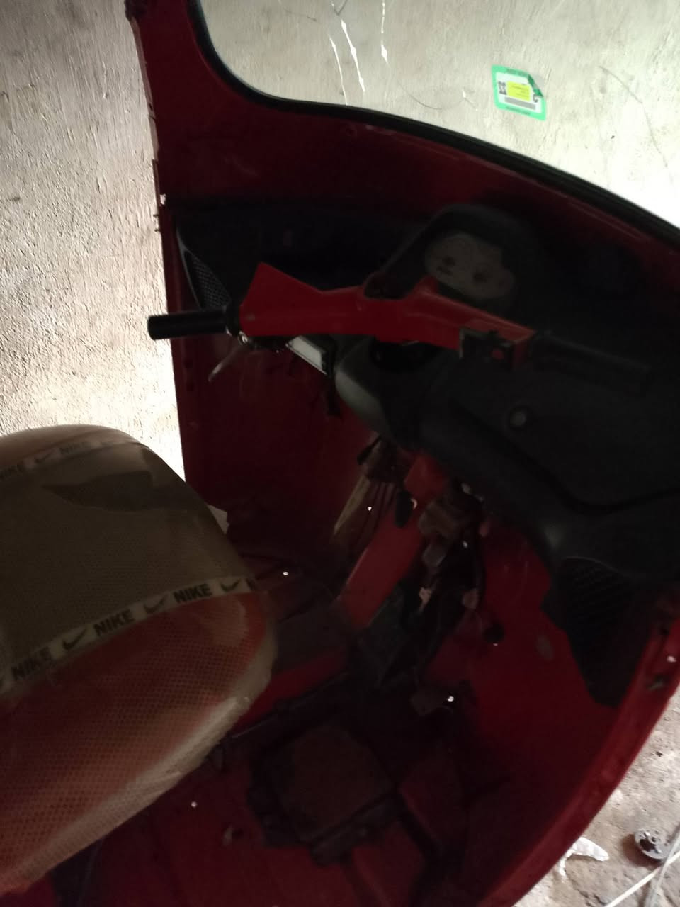 تيك بياجو للبيع شغاله موديل 2021 سعر مليونين وبيها مجال مكان حي السفير ***********
