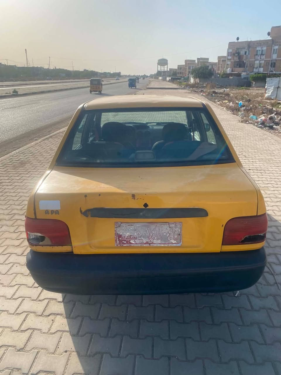 السلام عليكم  عندي سايبه للبيع  موديل ٢٠١٢ (كوم حديد راعيها موجود)
رقمها صدامي احمر  مكينه كيه برايد  سياره خير من الله  مابيها شي 
تواصل ع رقم ***********
