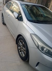 سيراتو • ٢٠١٧ • بدون صبغ