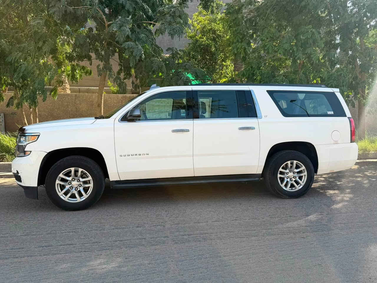 السلام عليكم
شوفرليت سوبر بان 2019 LT
وراد امريكي حادثها بنيد وجاملغ بدون دواخل وبدون ايرباك
السيارة بيها خط نهضة اربيل 
ومن اربيل بيها مكتب 
والسيارة جاهزة للعمل
رقم بغداد جديد باسمي تحويل مباشراً
طبلة 5300

***********
***********
