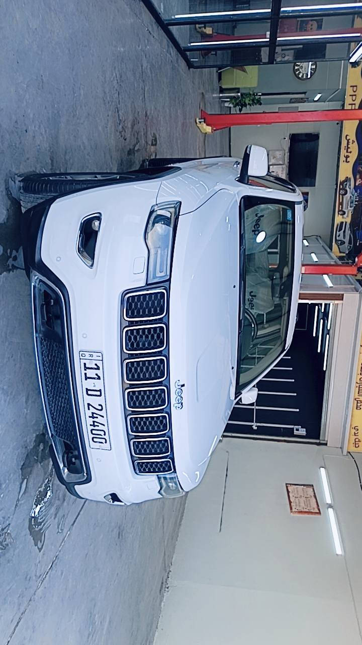 سلام عليكم
جيب لاريدو وارد امريكي
سيارة فول واحد على واحد 
كشنات تدفئة تبريد
تشغيل عن بعد
فتحت سقف سيارة جديدة بكل معنئ الكلمة التفاصيل اكثر اتصال على رقم الهاتف***********
