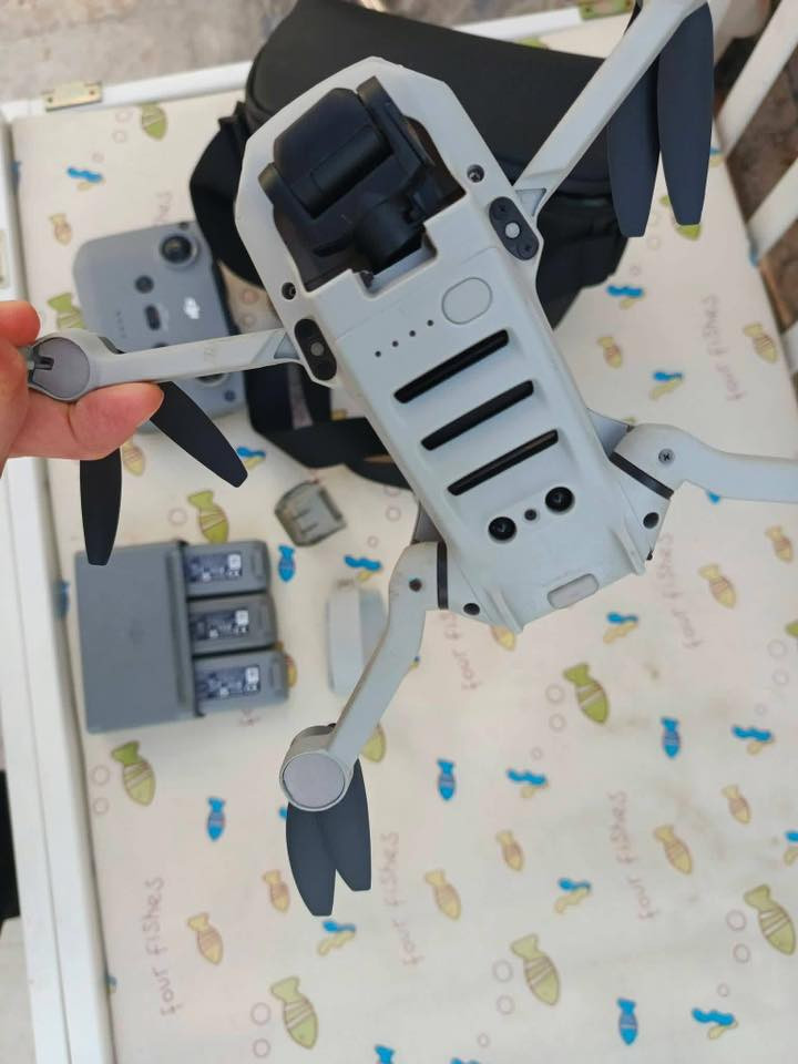 درون مني 2 كومبو نظافة واضحة بالصور
ملحقات كاملة ثلاث بطاريات ريش جنطة كيبلات 
للبيع مكاني ميسان الميمونه ***********
