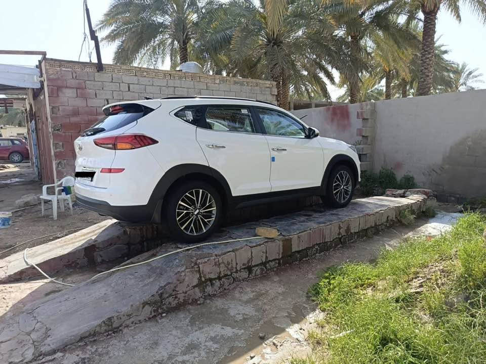 سلام عليكم توسان 2020للبيع مكفوله كفاله عامه فول مواصفات  ماشيه 75الف فقط تخم تاير حداديه كله جديد مكان السياره كربلاء قرب جامعه الزهراء 

رقم صاحب السياره ‭٠٧٧١ ٤٨٧ ٠١٢١‬
