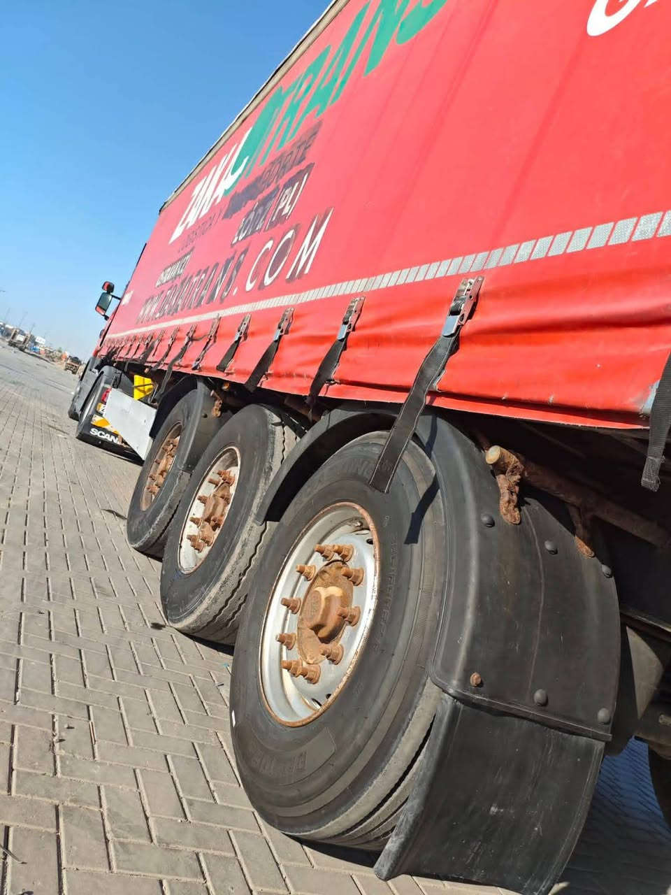 السلام عليكم اسكانيه جديده ٢٠١٧  عربانه ٢٠١٥  مكفوله فول موصفات ريتايدر ثلاجه كامره حساس مكينه ٤٥٠ ار الاستفسار الاتصال ***********
***********
