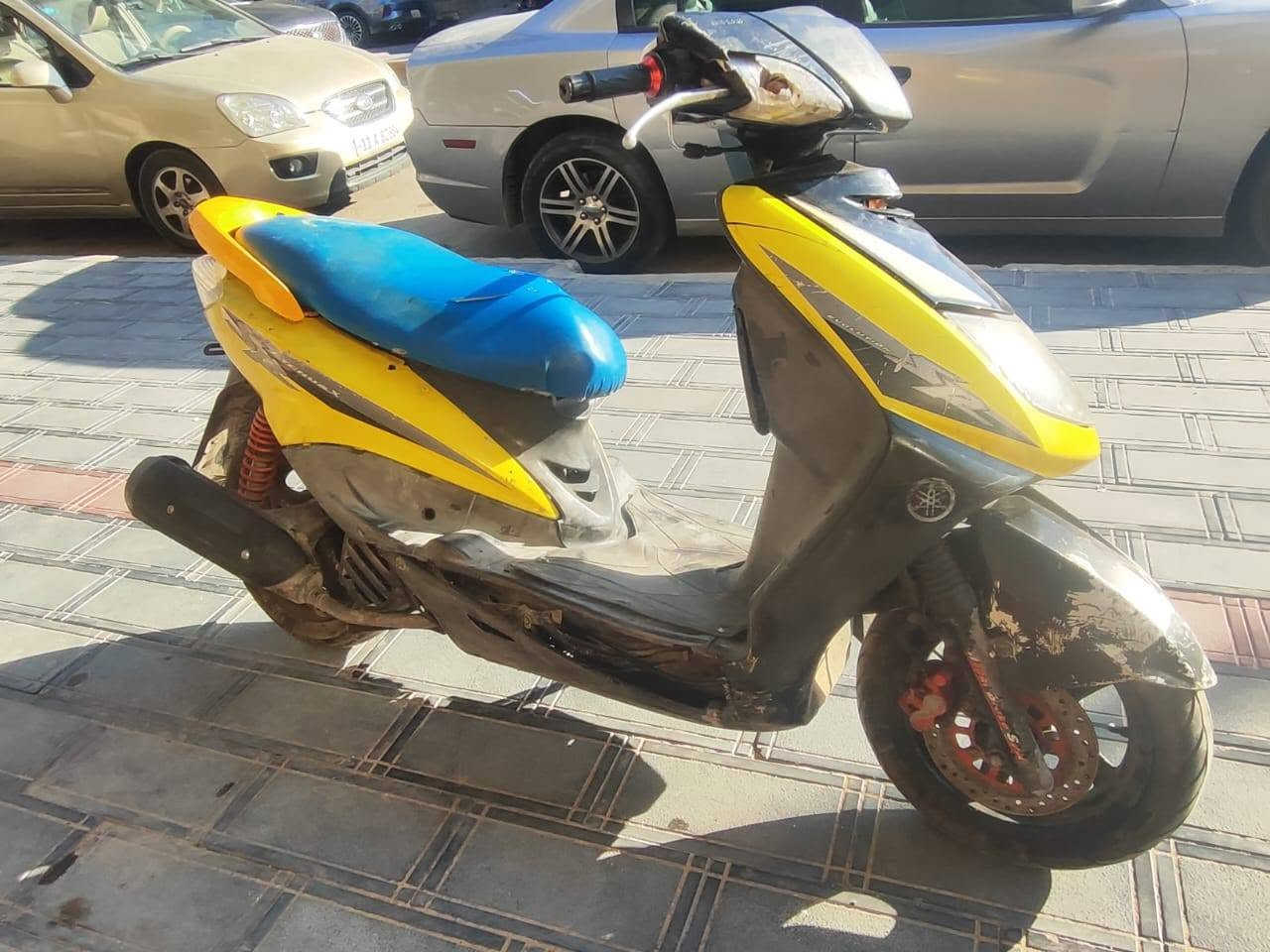 سكنس نثيه دراجه كامل كهربايات كلهي شغاله لدراجه محركه يخبل ناعم مكفول سعر 300 كاضميه ***********
