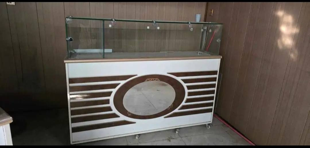 ميوزة mdf للبيع مكاني نجف السعر 200 وبيهن مجال مكاني نجف 
***********
