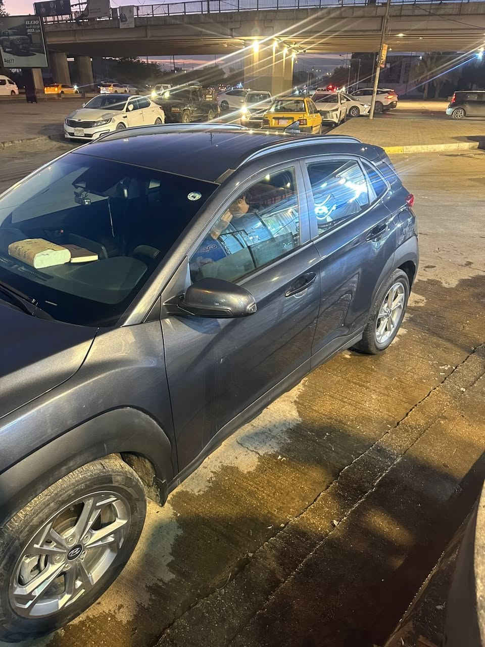 سلام عليكم
￼ Hyundai Kona ￼
2022 
داخله ل عراق كلين و بعدها 
سياره بحاله جدا ممتازه 
كير مكينه كفاله 
كلشي بل سياره مكفول 
سياره حلوه و عتماديه 
مكينه 2000 أربعه سلندر 
رقم أربيل تحويل او وكاله 
كفاله عامه عده دعاميه خلفي عندي بيها طخه بسيطه 
ماشيه 50 الف سياره تجي موصفات عتياديه 
سعر ١٤٠ ورقه قابل ل تفاوض سياره معروضه مرواس 
برياضي جالنجر او جارجر  نتراهم على فرق 
استفسار *********** وتساب فقط
