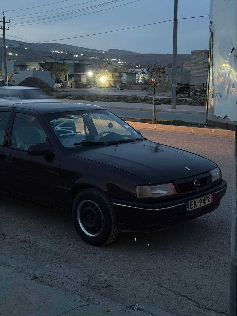 ئۆپڵ ١٩٩٢ مەکینە ١٦ قایش پان گێڕوو مەکینە بەشەرت تەقە و ڕەقەی تیدا نیە سەیارەیەکی زۆر بێ مەسرووفە چوارتایەی تازەی بۆ بەستراوە پاتری تازەیە لایت زینوۆنە سەنەویەکی لەگەڵە ئارم بوە دەتوانی ئاڕمەکەی دەربینیەوە لەسلیمانی مالی دۆستە سعری ١٦ وەرەقە و مەعامەلەیەکی کەم *********** كويسينجاك, أربيل
