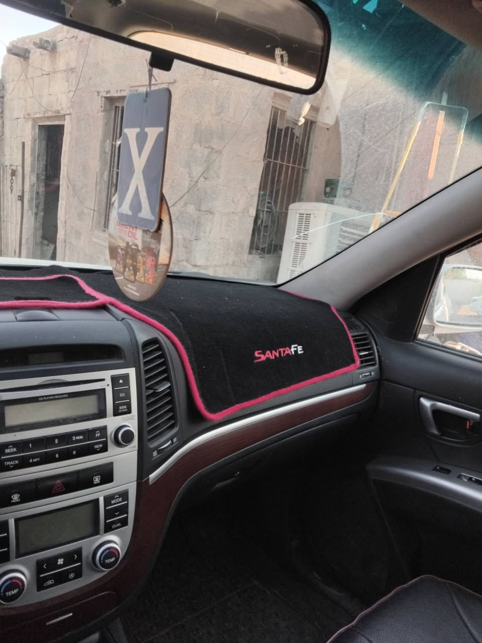 سلام عليكم مرخصت صاحب الكروب المحترم البيع سنتافيه ادوات كصتهه جنطه 2010 كاز سوبر جارج سياره خير من الله من كير ومكينه وحداديه وتبريد تخم تاير جديد 7راكب السياره مابيهه نقص بكد البرقي بيع او مراوس حسب القناعه مكان بغداد ***********
