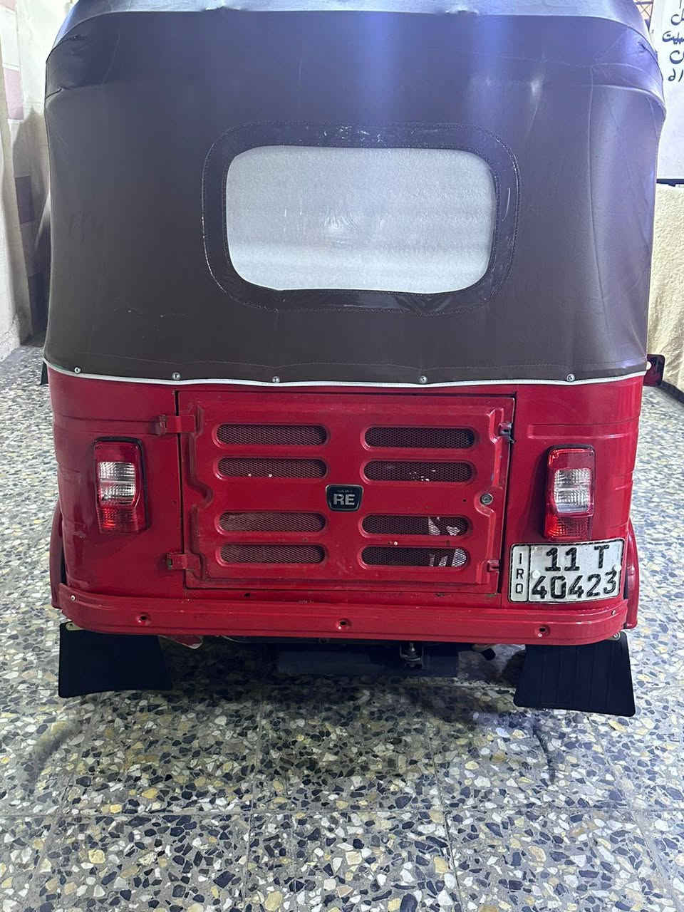 السلام عليكم تكتك للبيع مديل 2018 شهر 10 رقم وسنويه بغداد انكليزي مكينه نضيفه كشره نضيف العنوان الكماليه شارع المصرف السعر 4400 بلاش والله
***********
