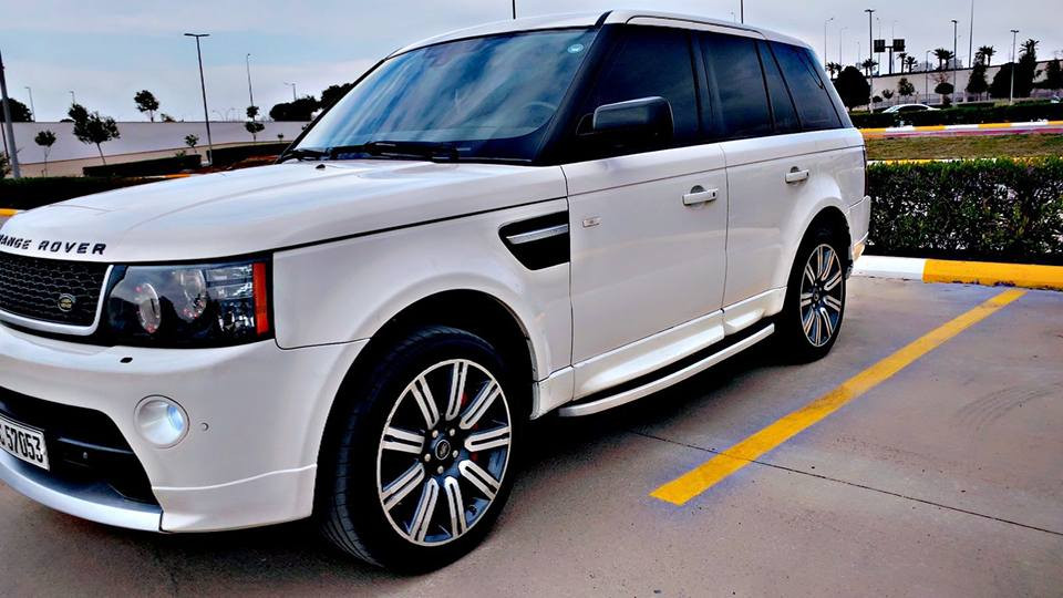 ڕەنج ڕۆڤەر مۆدێل 2012 فول مواسەفات سڵاید سوکان تەحەکوم تەحدید سورعە ئاوێنەکانی ئەخەوێت ناو جلدی قاوەیی مات دۆسە حاسە  کوشن شاشە بێ بۆیاخ بێ ئێرباگ بۆ زانیاریی زیاتر*********** أربيل, العراق
