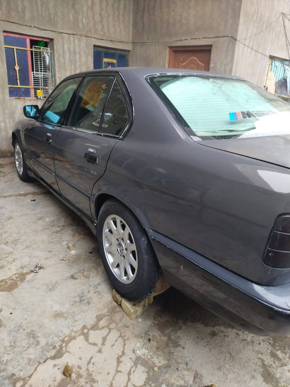 سلام عليكم
525مسكر عدل للبيع رقم بغداد تحويل مباشر 

السعر 45وبيه مجال 

الاستفسار الاتصال على الرقم ***********
