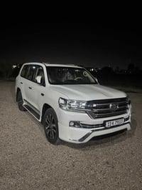 أ سلام عليكم سياره لاندكروز  موديل 2016 بريم محرك 8 تخم تاير سياره مكف...