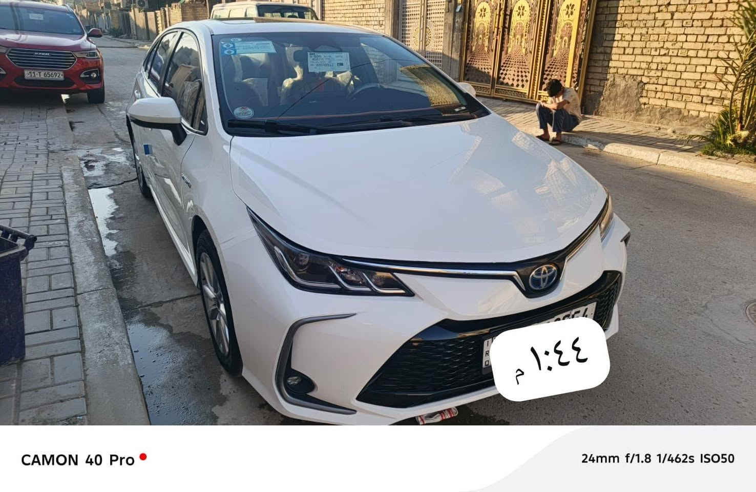 السلام عليكم كورلا للبيع 24هايبرد السياره شكل خليجي فول مواصفات داخل احمر 
كشنات كهرباء 
بصمه 
فول للاخير 
ماشية 12الف 
على وضع الشركه السياره 
سبير مانازل 
رقم بغداد بأسمنه
بيها رصعتين صغار
وحده بالجاملغ وحده باب الصدر 
على كد اصبعين ومصلحات 
السياره كفاله عامه 
بصمتين وياها 
غراضها كامله وياها على وضع 
 الشركه 
مناقصها شيء ابد 
مكان بغداد 
السعر 142 ومراوس حسب القناعه 
رقم الهاتف.***********
