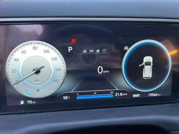 السلام عليكم ورحمة الله... للبيع او المراوس توكسان موديل 2023 وارد أمريكي حادثها معروض بالصور والسونار فول مواصفات هاترك... بصمه وفتحة وسلايت جنطة كهرباء جلد وفور ويل حادثها بنيد مبدل وببها صار سحب وتصليح وصبغ بالشاصي الامامي الأيمن مكفول من الكص ومن أمريكا طلع صبغ جاملغ خلفي وباب جهة السائق.... السعر المطلوب 185 ورقه قابل للتفاوض السياره موجوده في بغداد العطيفيه للاتفاق الاتصال *********** مع تقديري واحترامي لجميع رواد الموقع
