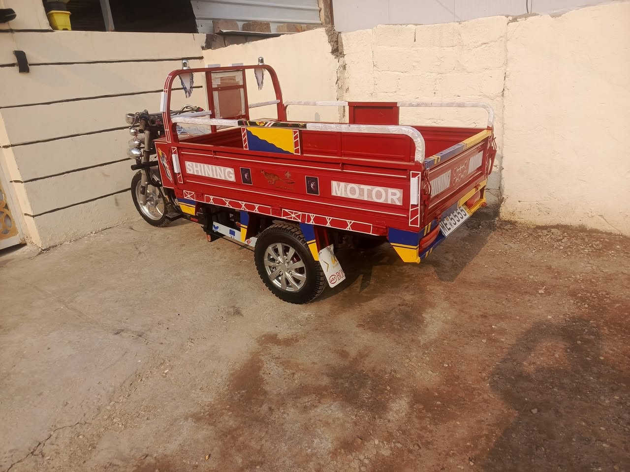 السلام عليكم ستوته للبيع موديل 16 مكينه 25 اوراق الستوته مقفوله كفاله عامه نقل السلفس ستوته جاهزه مال جناي ما ابي اي نقص العنوان بابل الشوملي السعر مليون و250 وبيها مجال قليل الشراي ***********///***********
