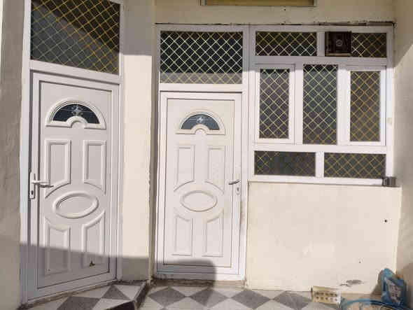 مساحته 127 طابق واحد جاهز والطابق الفوك هيكل
الموقع تقاطع القدس شارع التضامن 
السعر ٧٠ 
الاتصال 
***********
