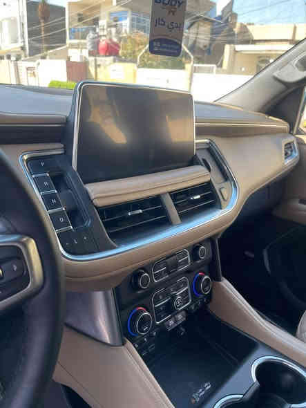 السلام عليكم تاهو  بريمر موديل ٢٠٢١ خليجي استلام وكالة المنصور باسمي رقم بغداد الدولي مكفول كفالة عامة وعليها تغليف كامل Pbf  فول مواصفات والبريمير معروفة مواصفات 
محرك ٥٣٠٠ ثمانية سلندر 
تشغيل عن بعد 
بصمة ابواب وتشغيل وصندوق 
فتحة سقف بانورما 
جكات 
داتا شوُ
فور ويل 
سقف كنتارا 
داخل جلد عسلي 
ستيرن كهرباء 
خزن ميموري 
دوس كهرباء 
انارة ترحيب 
علامة ضوء القمر 
ثلاجة
رادارات محيطية 
قيادة اليه 
حساس تنيه 
حار بارد كشن 
ومواصفات هواية والسعر ٥١٠ مكانها بغداد للاتصال 
***********
